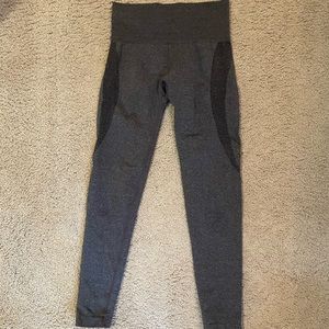 NVGTN Black Speckled Contour Seamless Leggings size small.
